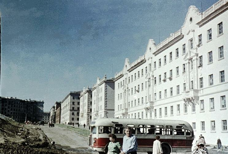 Норильск, Красноярский край. Ул. Ломоносова, 1950-е годы.