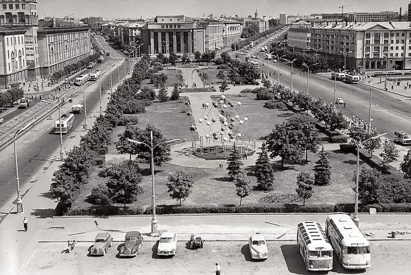 Минск, БССР. Площадь Якуба Коласа, 1960-е годы.