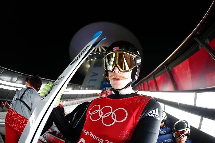 7. Норвежский прыгун с трамплина, чемпион и двукратный бронзовый призёр Олимпийских игр в Пхёнчхане Роберт Юханссон